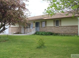 1049 E 1400 N, Shelley, ID 83274