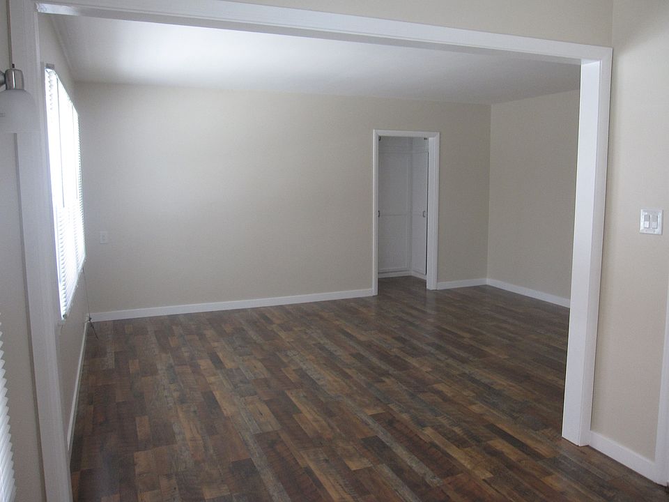 1st image of 637 S Dunsmuir Ave