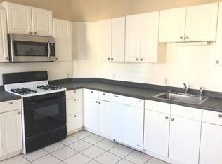 10 Fuller St #2, Waltham, MA 02453