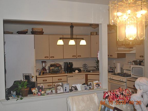 2nd image of 712-7 Zlotkin Cir