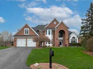 19 Brunson Way, Penfield, NY 14526