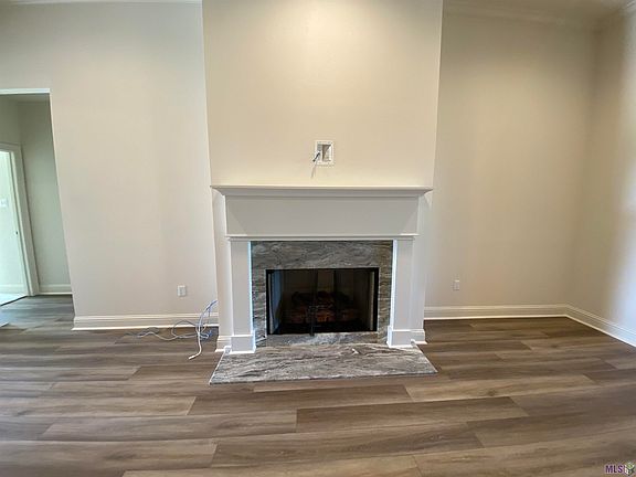 3rd image of 117 Margie St