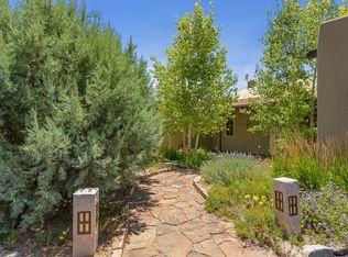 84 County Road 74, Santa Fe, NM 87506
