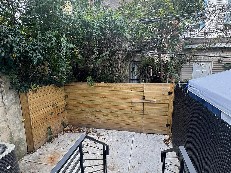 3237 Page St — Photo 18
