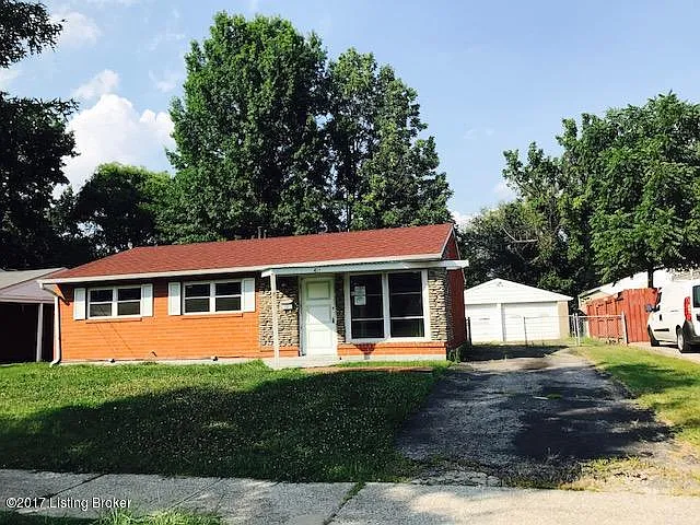 411 Kilmory Ave photo 1