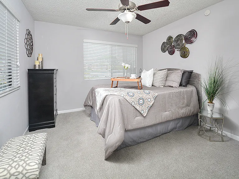 Two Bedroom - 2 Bed / 2 Bath - 950 Sq.Ft.