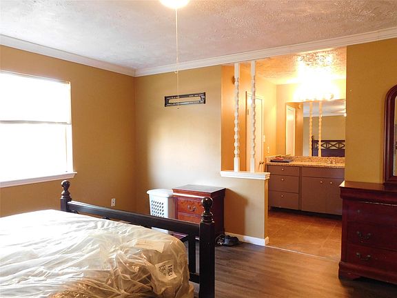 2nd image of 8215 Quail Hills Dr