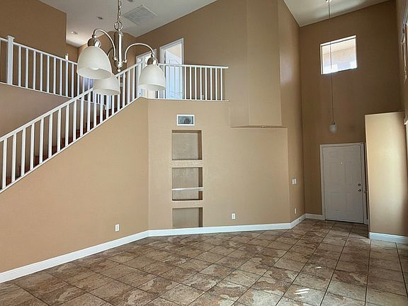 3rd image of 8857 Murray Canyon Ct