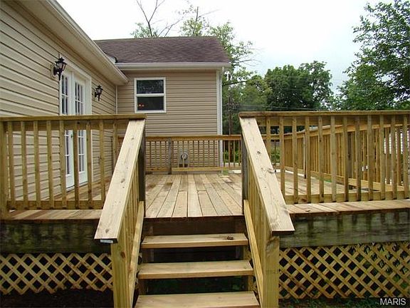 2nd image of 575 Cap Au Gris St