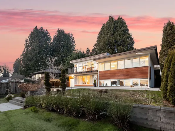 1555 Lawson Ave, West Vancouver, BC V7V 2C8