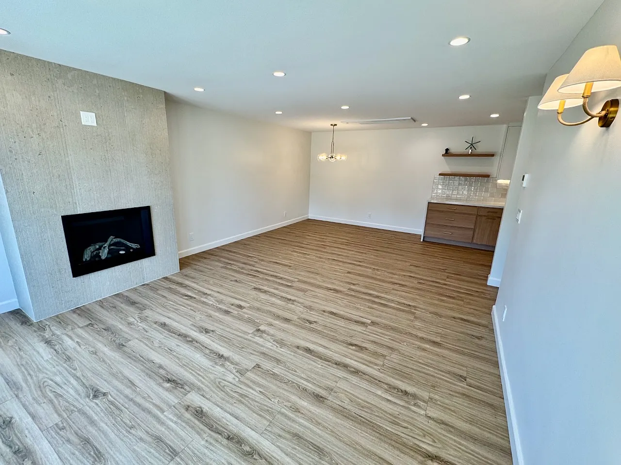 1 bed, 725 sqft, $5,900 — Photo 4