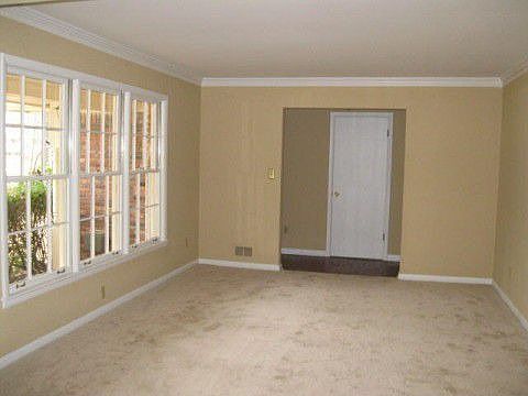 2nd image of 4285 Huntington Cir