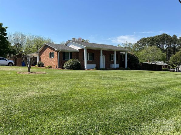 901 Ridge St, Albemarle, NC 28001
