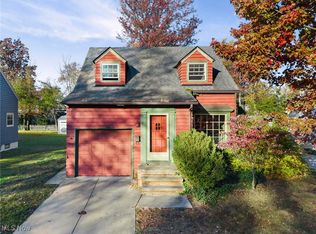 514 Kenilworth Rd, Bay Village, OH 44140