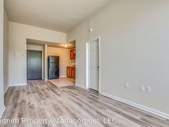 5th image of 317 E North Ave APT 404