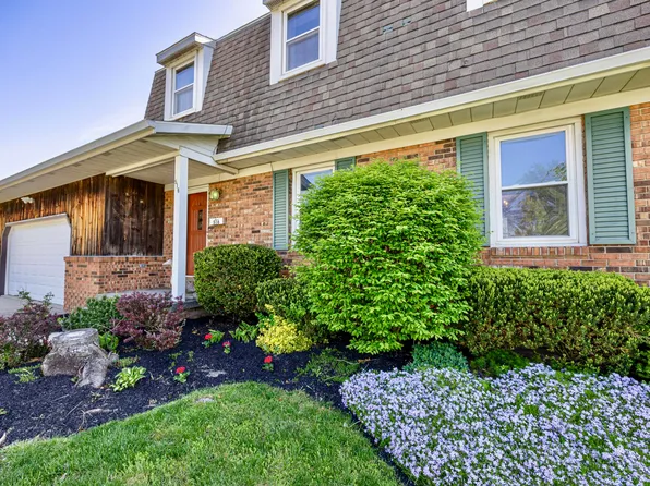 516 Hilltop Dr, Bellefontaine, OH 43311