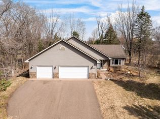 13400 295th St, Lindstrom, MN 55045