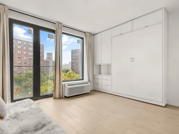 181 East 101st Street image 2 of 13