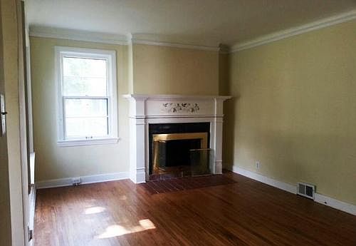 3rd image of 606 Smith Ave