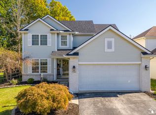 941 Hickory Creek Dr, Temperance, MI 48182