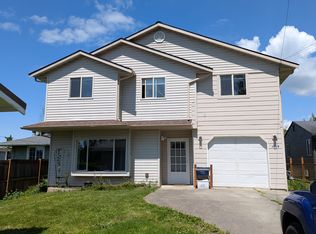 353 E St Unit B, Blaine, WA 98230