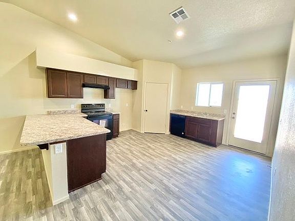 5th image of 7254 E 37th Pl