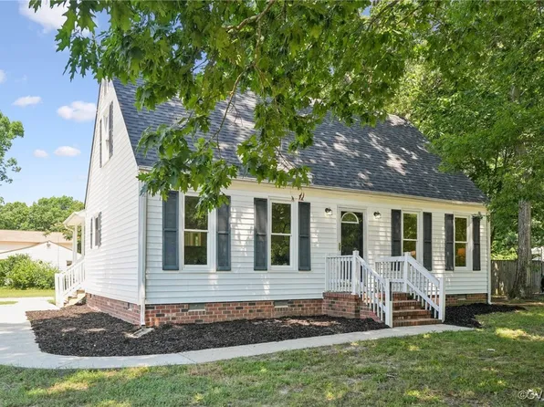 3806 E Autumn Dr, North Dinwiddie, VA 23803