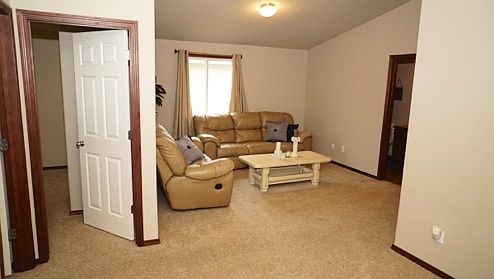 4th image of 4749 146th Pl NE