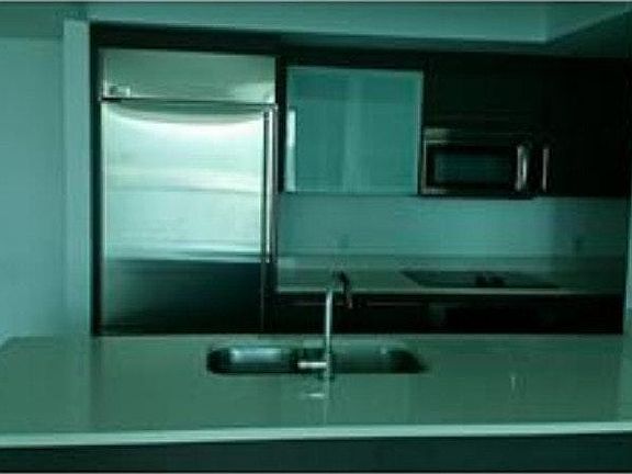3rd image of 500 Brickell Ave #L2903