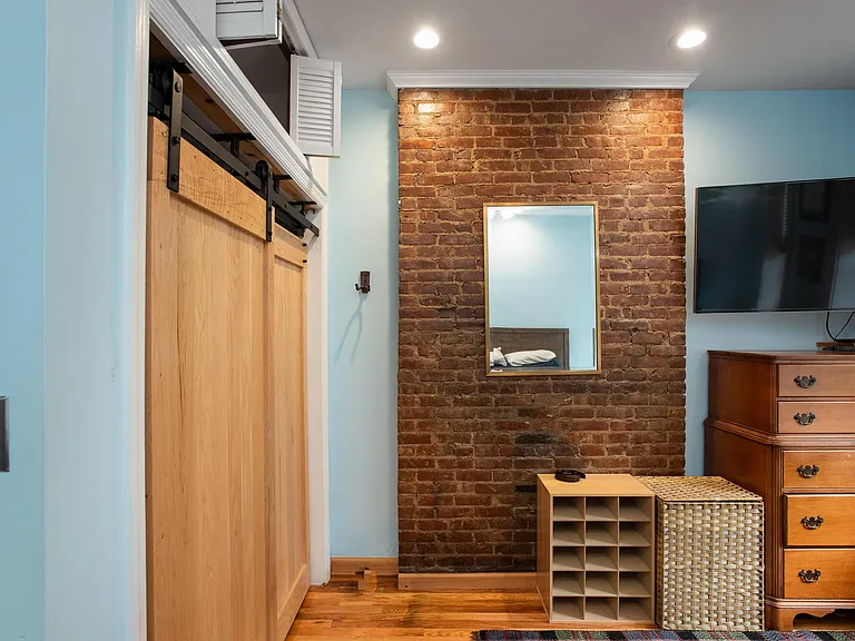 222 Willow Ave #2A — Photo 12
