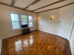 36-10 Crescent St #1, Astoria, NY 11106