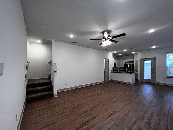 3rd image of 7522 Gramercy Way #101