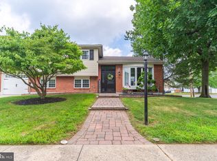 30 Rockroyal Rd, Hamilton, NJ 08620