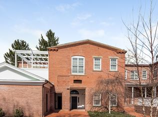 18 Fair St APT 6, Guilford, CT 06437