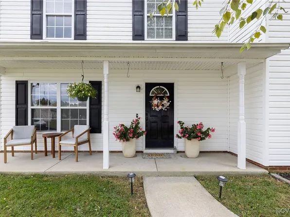 13600 Duxton Dr, Chester, VA 23831
