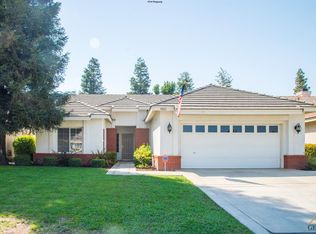 9805 Cinderella Ave, Bakersfield, CA