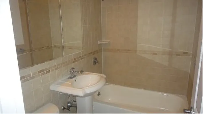 Rented by Hudson Park NY LLC | media 30