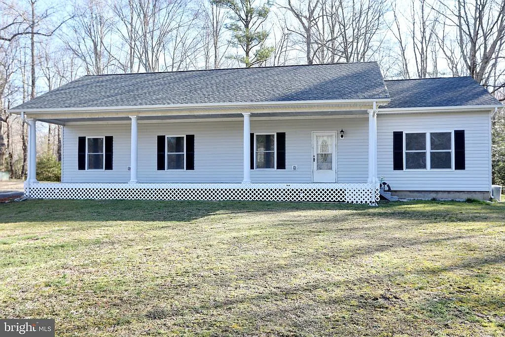 4072 Green Spring St photo 1