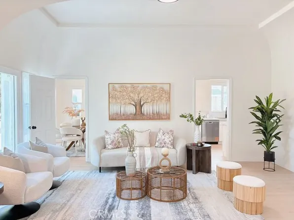 1226 W 66th St, Los Angeles, CA 90044