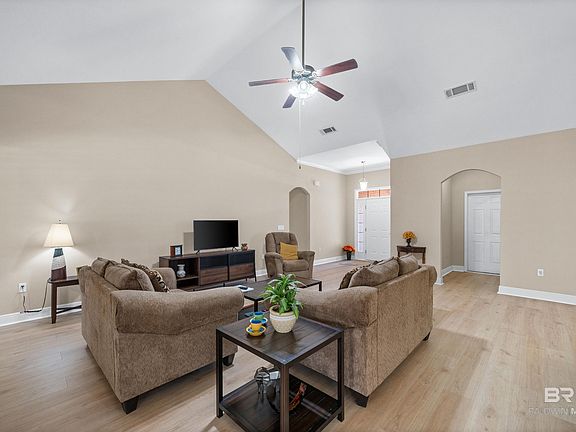 5th image of 23295 Dundee Cir