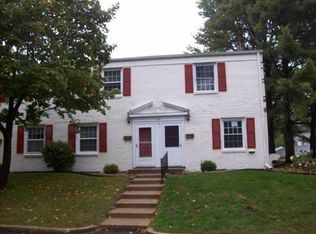 715 Garland Cir APT B, Kalamazoo, MI 49008