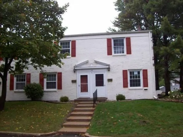 715 Garland Cir APT B, Kalamazoo, MI 49008