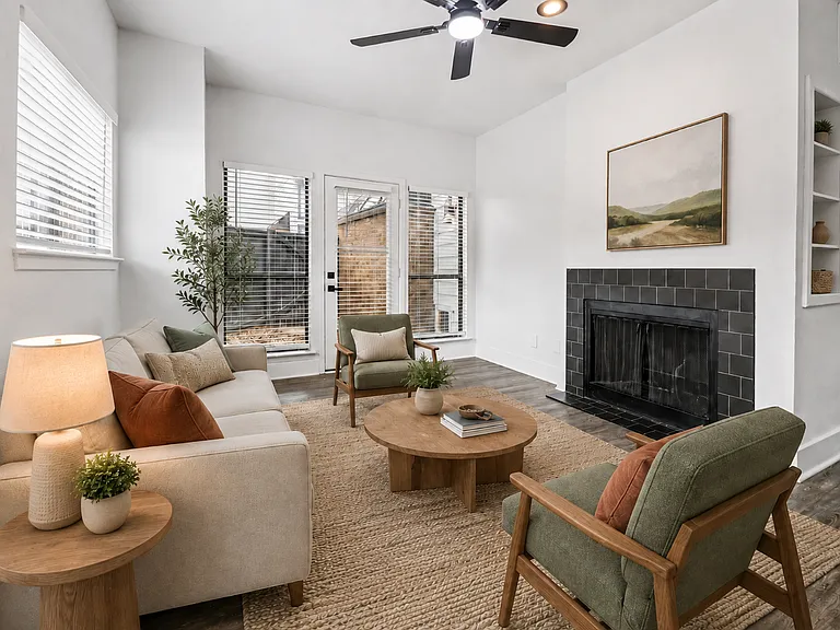 Woodbridge Townhomes — Photo 5