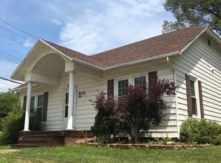 315 N Charles St, Macomb, IL 61455