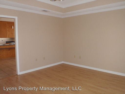 2nd image of 3002 Tara Dr