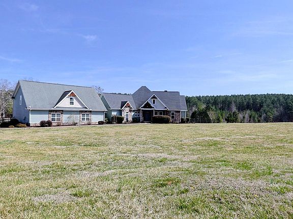 3rd image of 1536 Stewart Dairy Rd