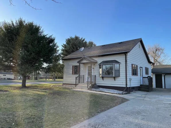 1909 Nobles St, Worthington, MN 56187