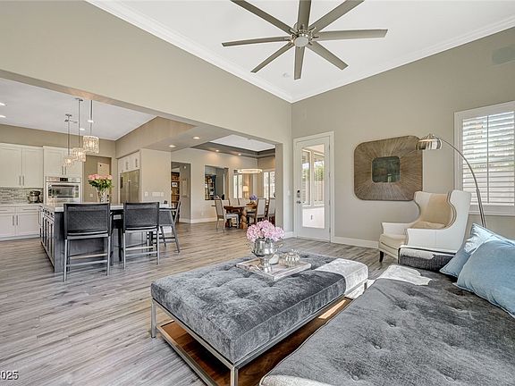 4th image of 2885 Red Springs Dr