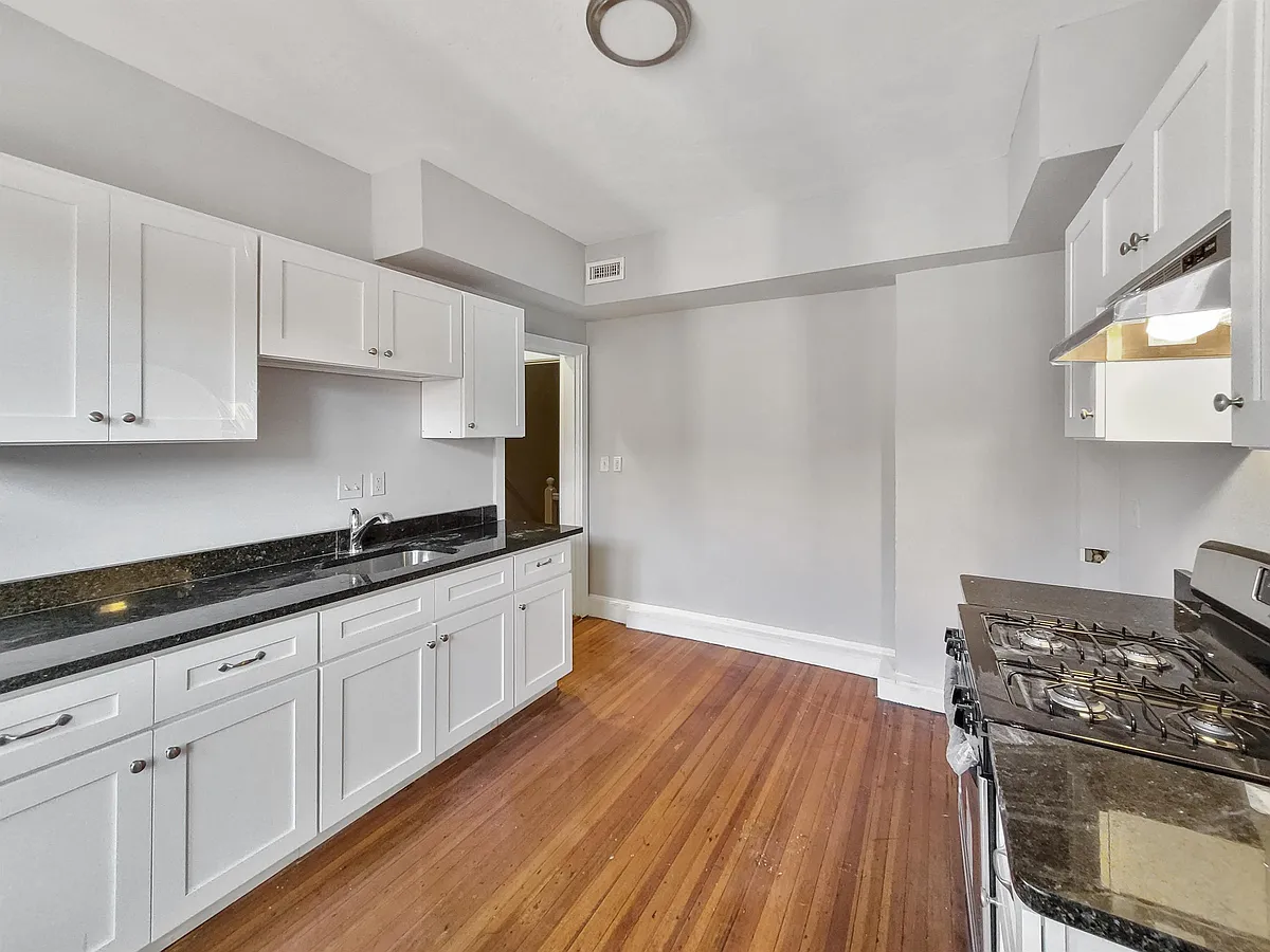 Building Photo - 43 Mount Pleasant Ave #3