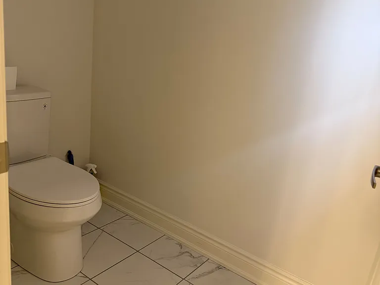 2111 Crystal Dr — Photo 31
